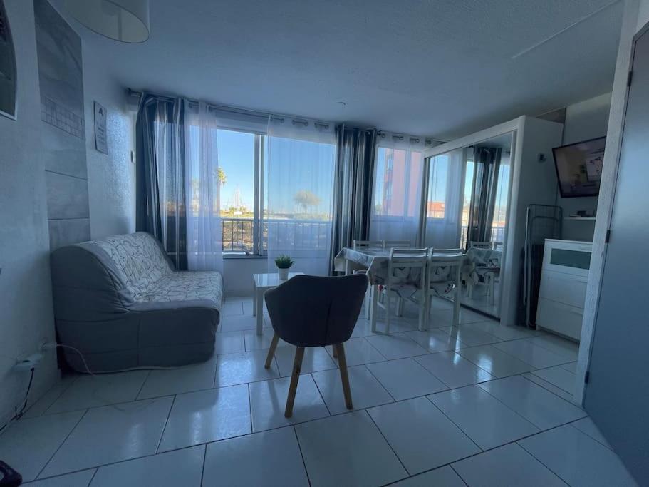 Superbe Appartement 6 Personnes Avec Piscine Secteur Richelieu, A 400M De La Plage Et A 650M Du Centre Port Agde Εξωτερικό φωτογραφία