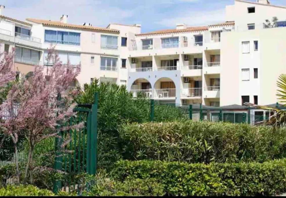 Superbe Appartement 6 Personnes Avec Piscine Secteur Richelieu, A 400M De La Plage Et A 650M Du Centre Port Agde Εξωτερικό φωτογραφία